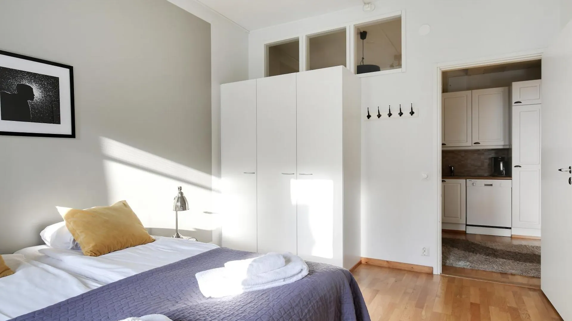 Kotimaailma Apartments Kamppi - 3Br In The Center With Key Code Ελσίνκι